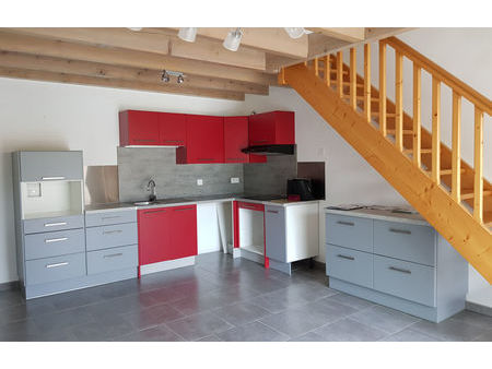 location appartement 5 pièces 103 m² saint-jean-pied-de-port (64220)