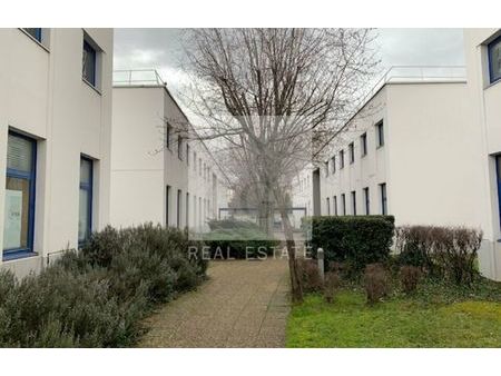 location bureau 455 m² villeurbanne (69100)