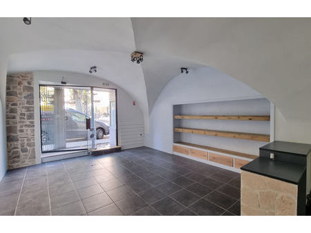 location commerce 2 pièces 59 m² saint-hippolyte-du-fort (30170)