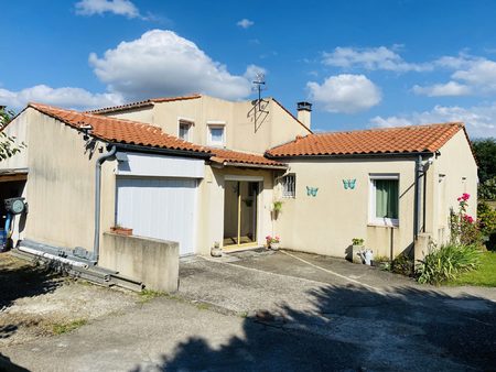 maison individuelle dans un quartier résidentiel