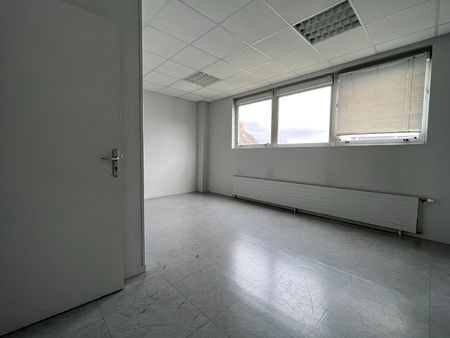 bureaux cesson sevigne 58 m2