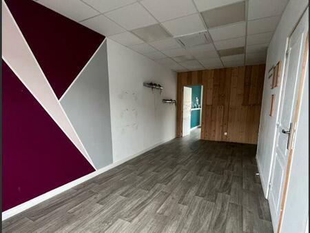 location local commercial poitiers (86000)  829€