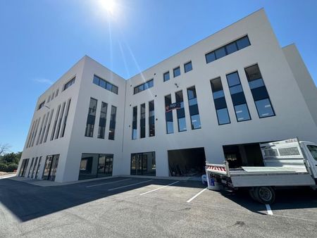 bureaux 350 m²