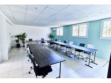 bureaux 50 m²