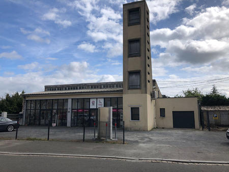 vente bureaux et commerces à la flèche (72200) : à vendre / 128m² la flèche