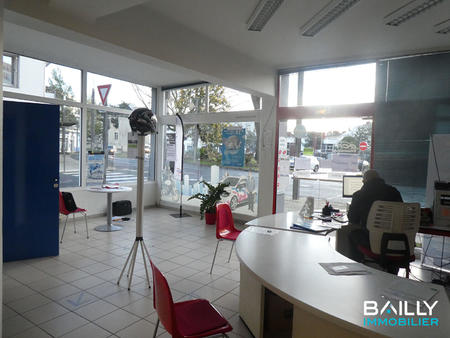 vente bureaux et commerces à la roche-sur-yon gare sncf - sacré coeur (85000) : à vendre /