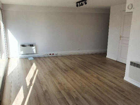 vente bureaux et commerces aux sables-d'olonne (85100) : à vendre / 34m² les sables-d'olon