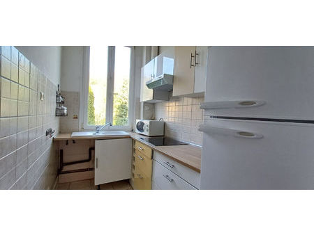 appartement 3 pièces à 100m de la gare rer c d'etampes et direct paris