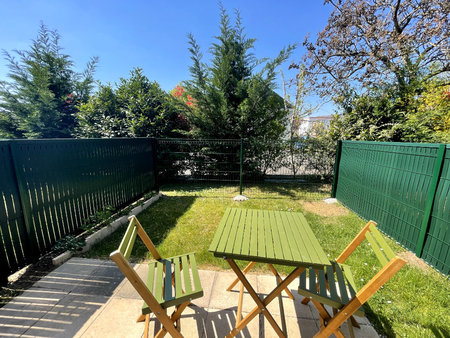 appartement meublé 2 pièces avec jardin privatif.