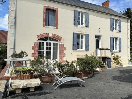 vente maison 9 pièces de 260 m² à senneçay (18340)