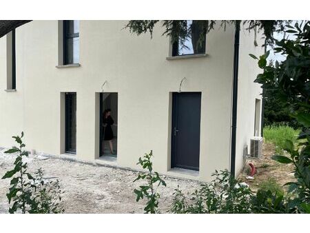 location maison  109.1 m² t-5 à villefranche-sur-saône  1 300 €