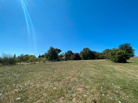 terrain ideal 620 m²