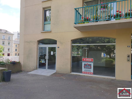 vente bureaux et commerces à alençon (61000) : à vendre / 110m² alençon