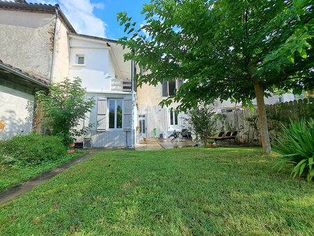 vente maison 6 pièces  205.00m²  villeneuve