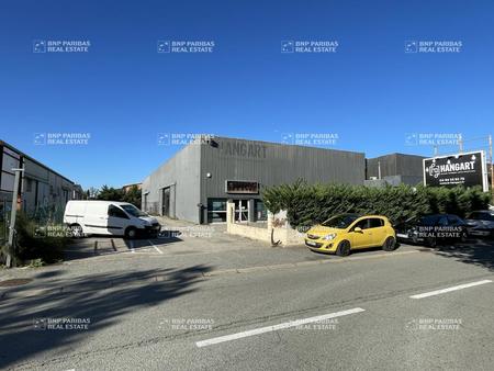 location de local commercial de 1 400 m² à fréjus - 83600