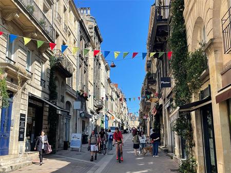 location de local commercial de 38 m² à bordeaux - 33000