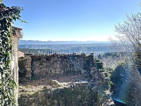 maison en pierres avec vue