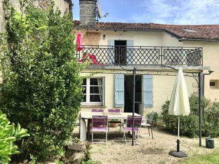 maison de bourg avec 3 chambres terrace et balcon