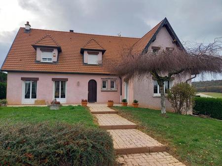 maison de 211 m2 avec 5 chambres axe vesoul besançon à 10 min de vesoul à 260 400 euros