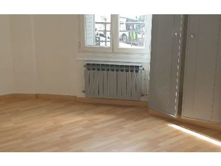 location appartement  m² t-1 à la courneuve  670 €