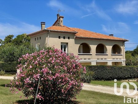 vente maison traditionnelle 7 pièces de 166 m² à saint