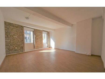 location maison  176.09 m² t-4 à mâcon  804 €