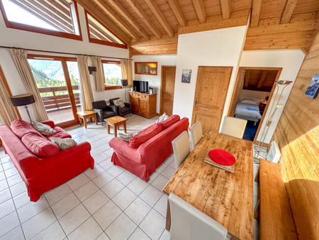 grande appartement de 3 chambres avec parking privé  à morillon 1100 pour le domaine skiab