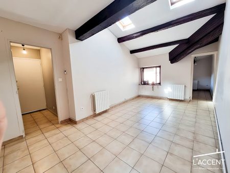 location appartement 3 pièces 51 m²