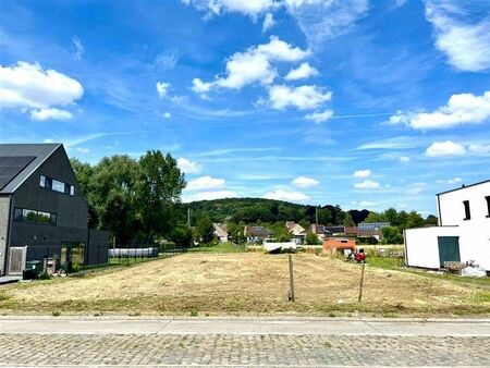 goedgelegen bouwgrond voor villa!