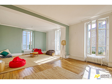 le chesnay plateau saint antoine limite versailles appartement 9 pièces 215m² au sol avec 