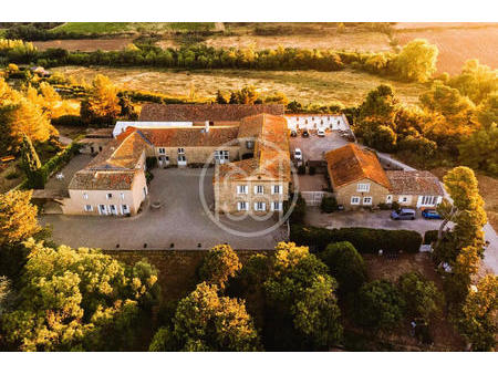 domaine viticole à vendre à narbonne : 1 915 000€ | 3000m²