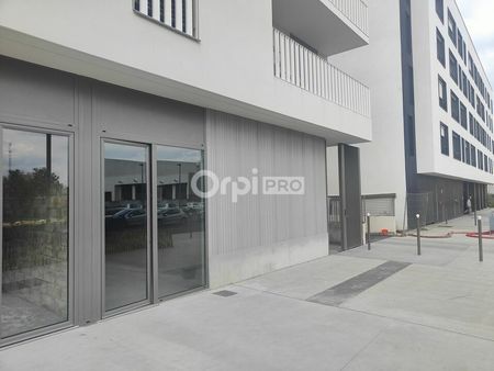 local commercial 40 m²