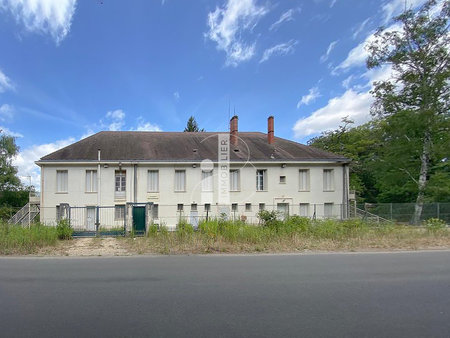 fontainebleau proche chateau - immeuble de bureaux 720 m2 à