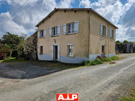 vente maison à pouzauges (85700) : à vendre / 150m² pouzauges