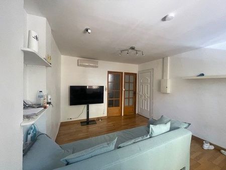 studio 1 pièce 33 m²