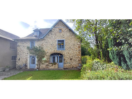 maison de caractère avec jardin et verger buzy