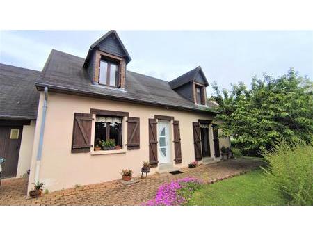 vente maison à montsûrs (53150) : à vendre / 122m² montsûrs