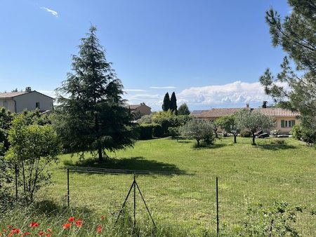 vente terrain à batir 717 m²