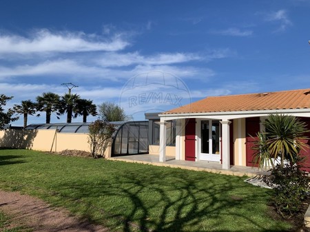 maison de luxe à vendre au le gua