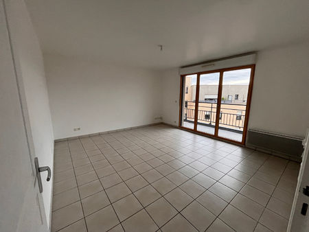 appartement 3 pièces 67.95 m2 à rouen 76000