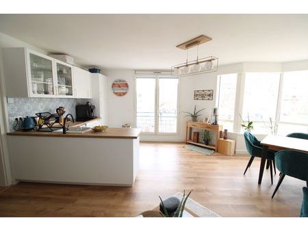 location appartement t3 entirerement meuble plein centre divonnes les bains