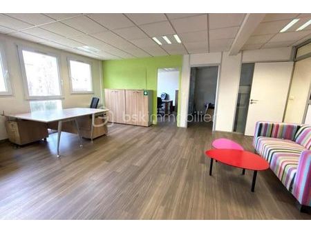 bureaux 85 m²