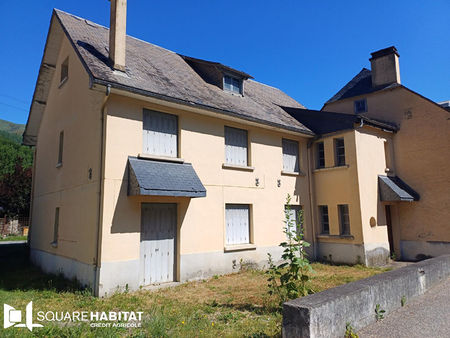 immeuble à rénover environ 210m2 saint lary soulan 65170