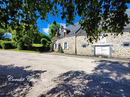 belle maison en pierre avec cachet