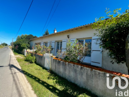 vente maison à meursac (17120) : à vendre / 103m² meursac