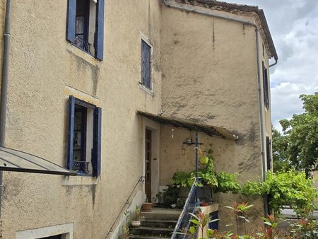 vente maison de village 6 pièces de 141 m² à duravel (46700)