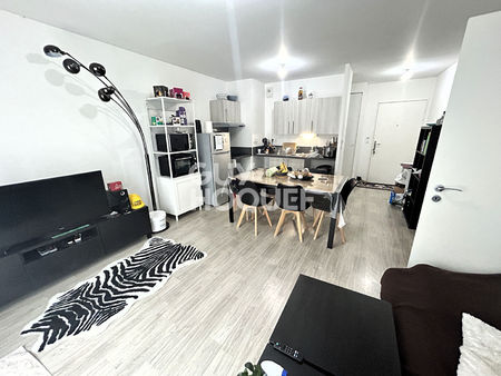 à vendre - appartement t2 avec jardin à vertou