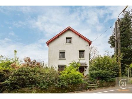 belle villa avec 4 chambres et 2 salles de bain