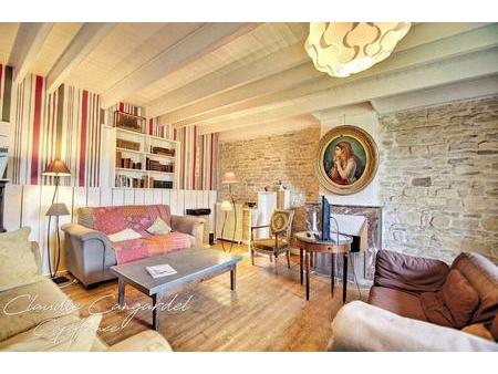 vente maison à courçon (17170) : à vendre / 282m² courçon