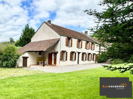 maison briarde 180 m2. garage. terrain 4000 m2 à jouy-sur-mo